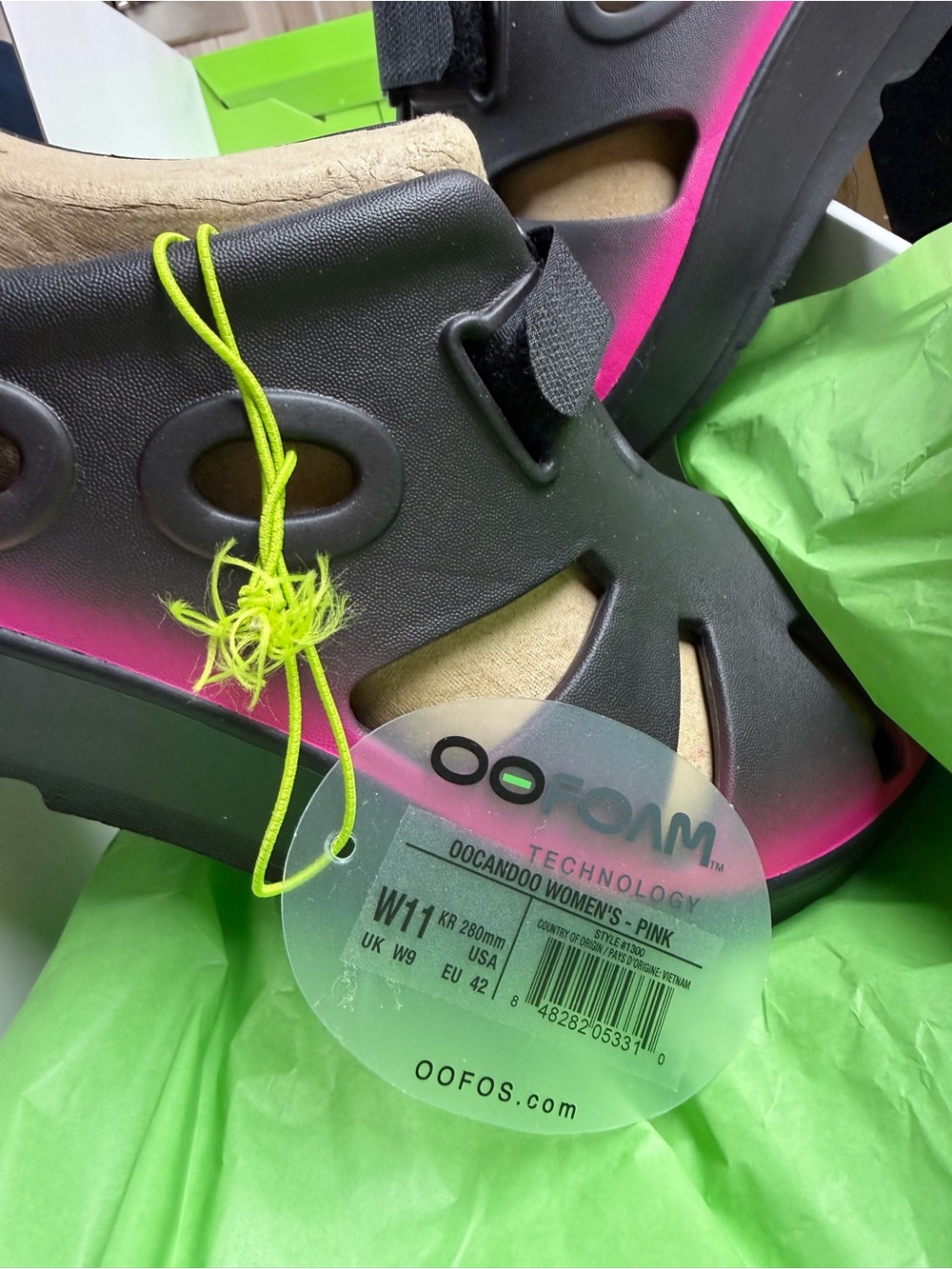 OOFOS Oocandoo Womens 11 with Pink Gradient Clog Sandal - Picture 6 of 7
